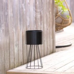 Black Plant Pot On Wire Stand -Tower Garden Outlet Store 1000182676 alt01