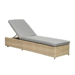 Wentworth Lounger