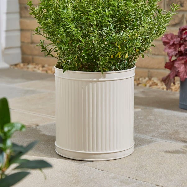 Round Galvanised Plant Pot 1 Round Galvanised Plant Pot