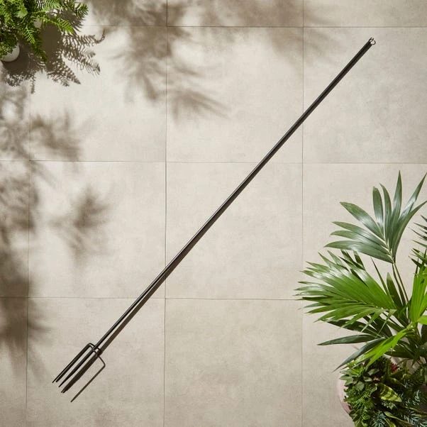 Outdoor Iron Festoon Pole 4 Outdoor Iron Festoon Pole - Image 4