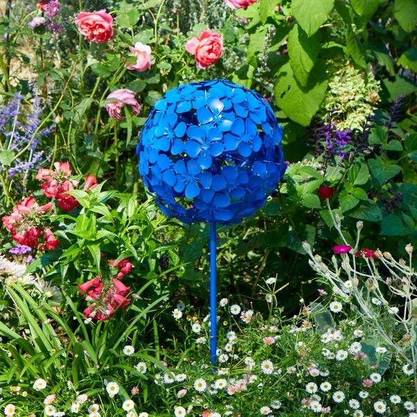 Sophie Robinson Giant Allium Garden Stake 1 Sophie Robinson Giant Allium Garden Stake